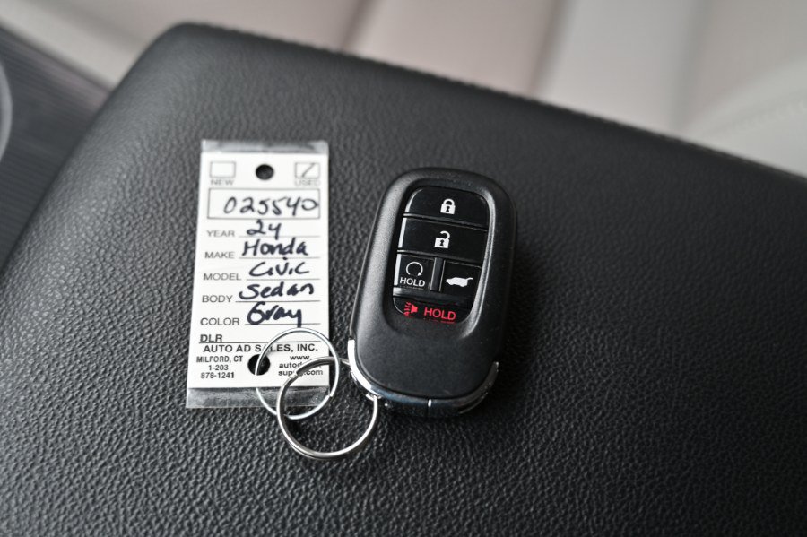 Used 2024 Honda Civic EX-L image 29