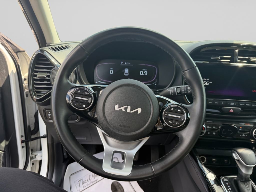 Used 2023 Kia Soul EX FWD image 13