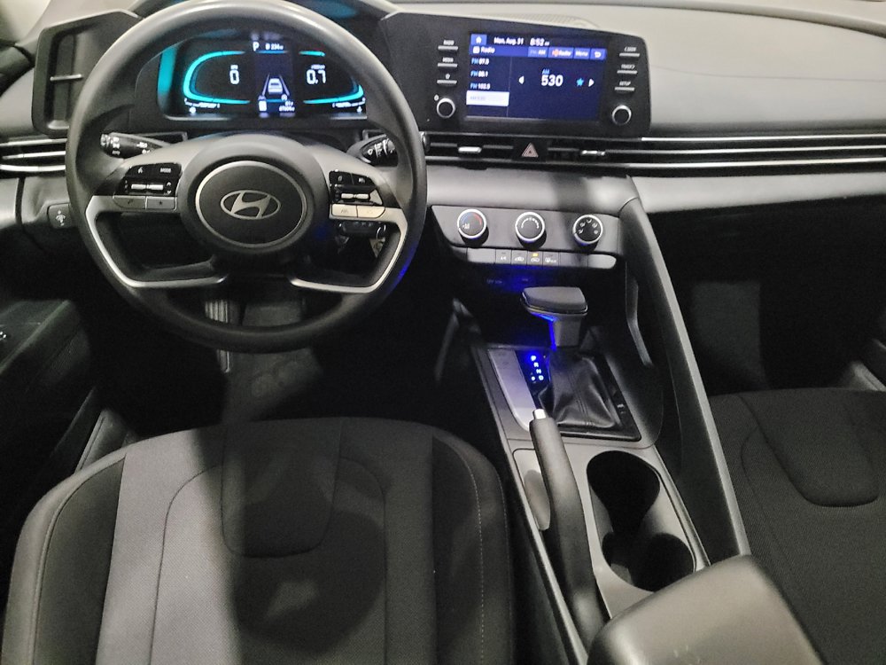 Used 2024 Hyundai Elantra SE FWD image 22