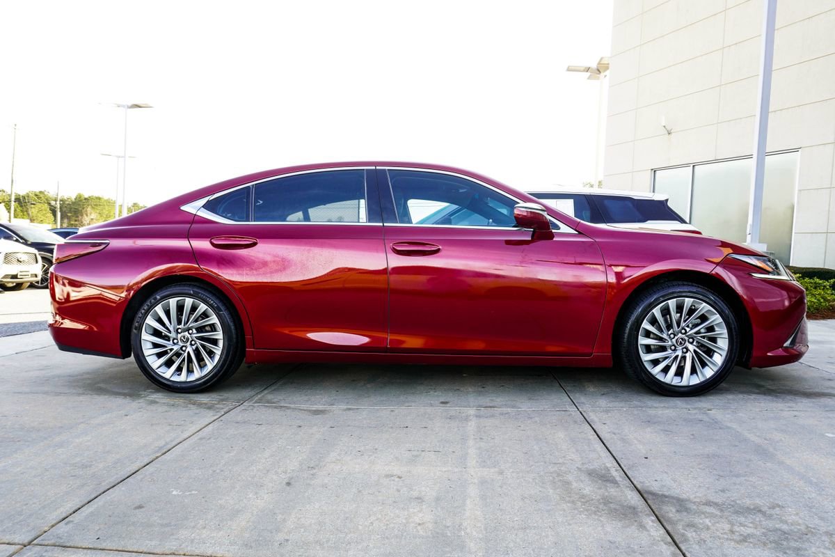 Used 2020 Lexus ES 350 Ultra Luxury w/ Accessory Package 2 image 6