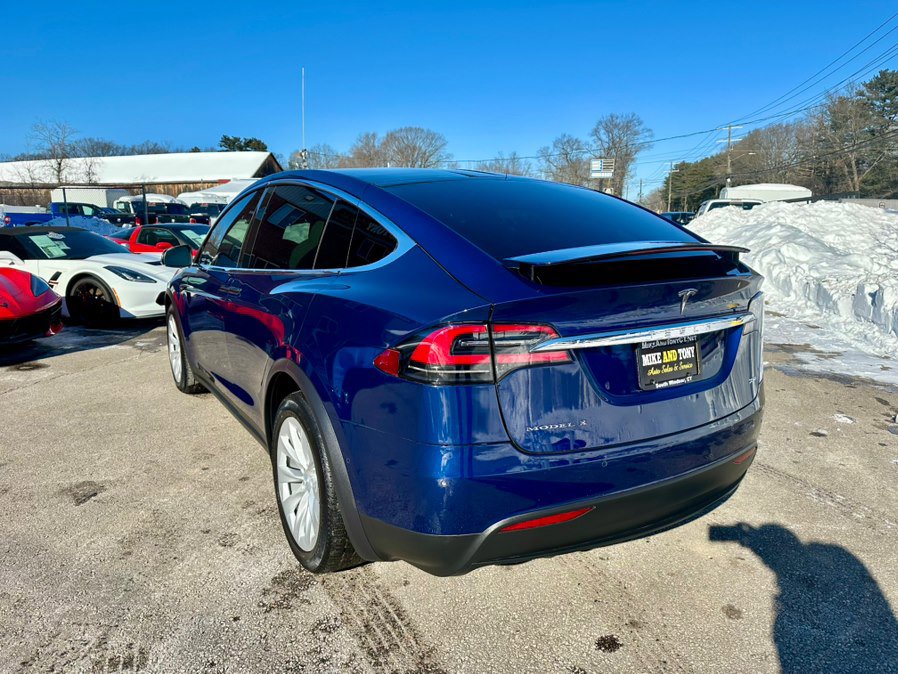 Used 2018 Tesla Model X 75D image 10