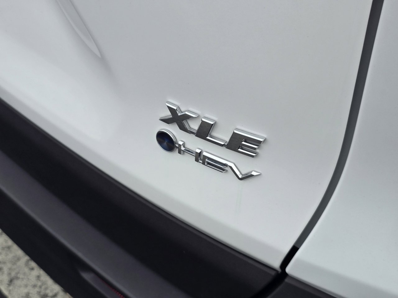 Certified 2025 Toyota RAV4 XLE image 10