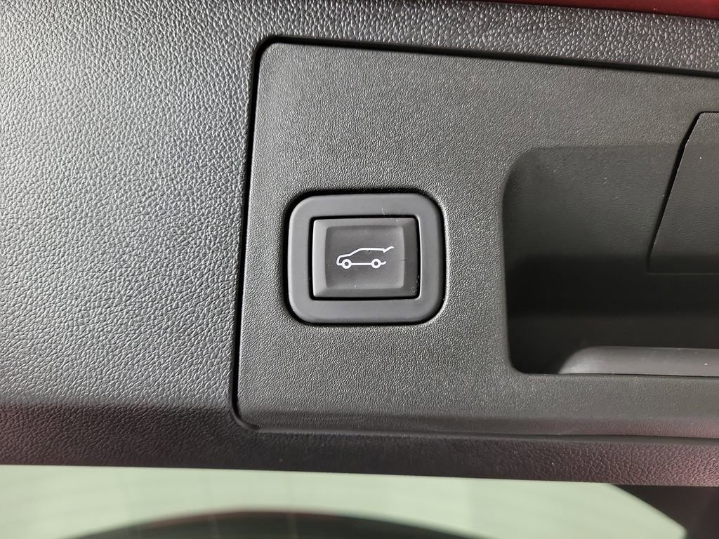 Certified 2024 Cadillac XT4 Premium Luxury image 10