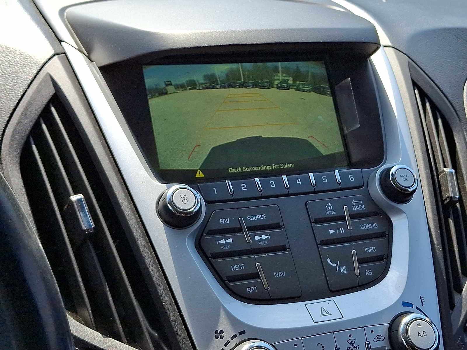 Used 2016 Chevrolet Equinox LTZ w/ Enhanced Convenience Package image 30