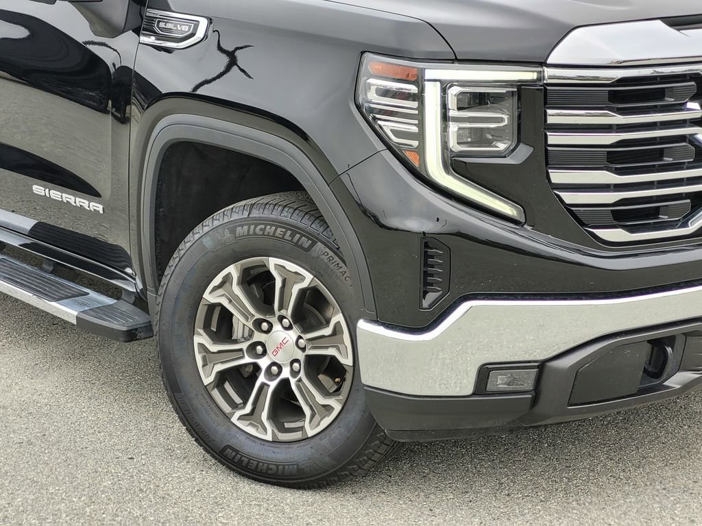 Used 2024 GMC Sierra 1500 SLT AWD/4WD image 9