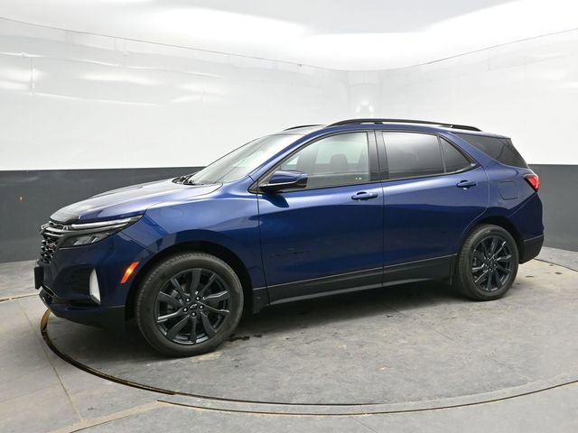 Used 2023 Chevrolet Equinox RS image 3