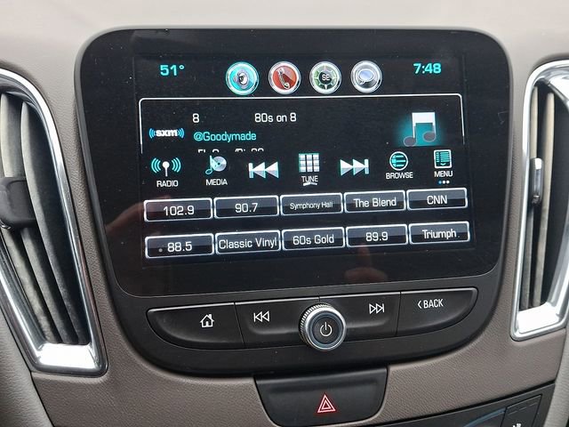 Used 2017 Chevrolet Malibu Premier w/ Driver Confidence Package image 17