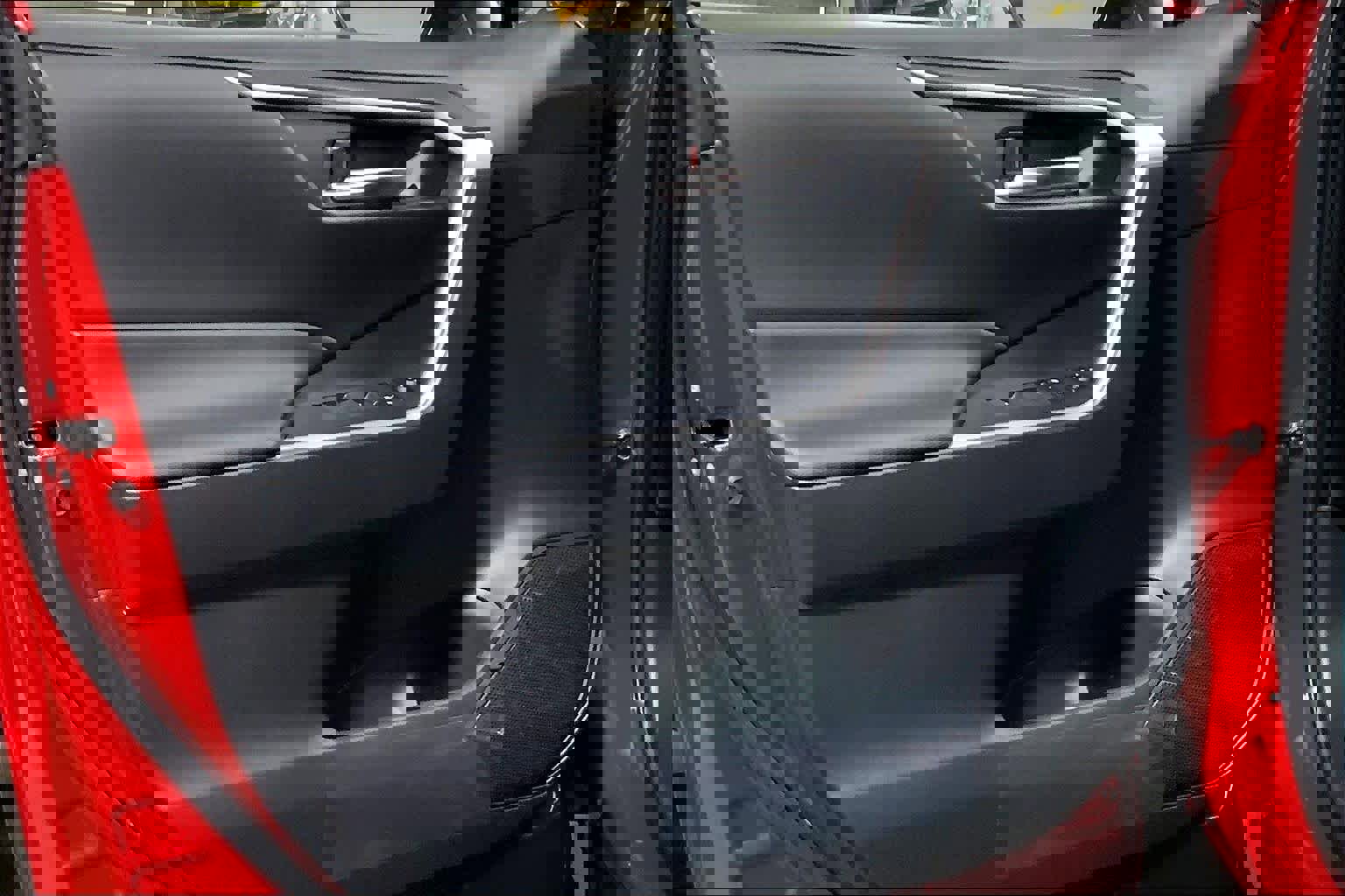 New 2025 Toyota RAV4 SE image 10