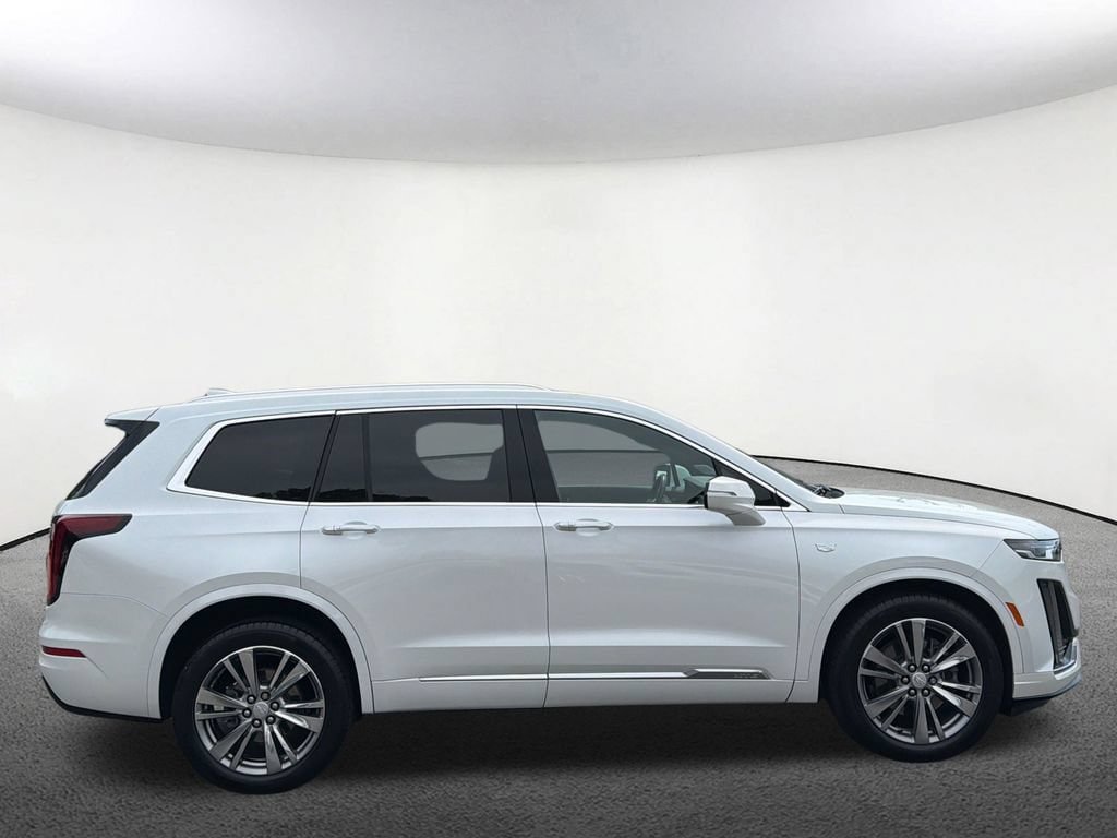Certified 2024 Cadillac XT6 Premium Luxury AWD/4WD image 21