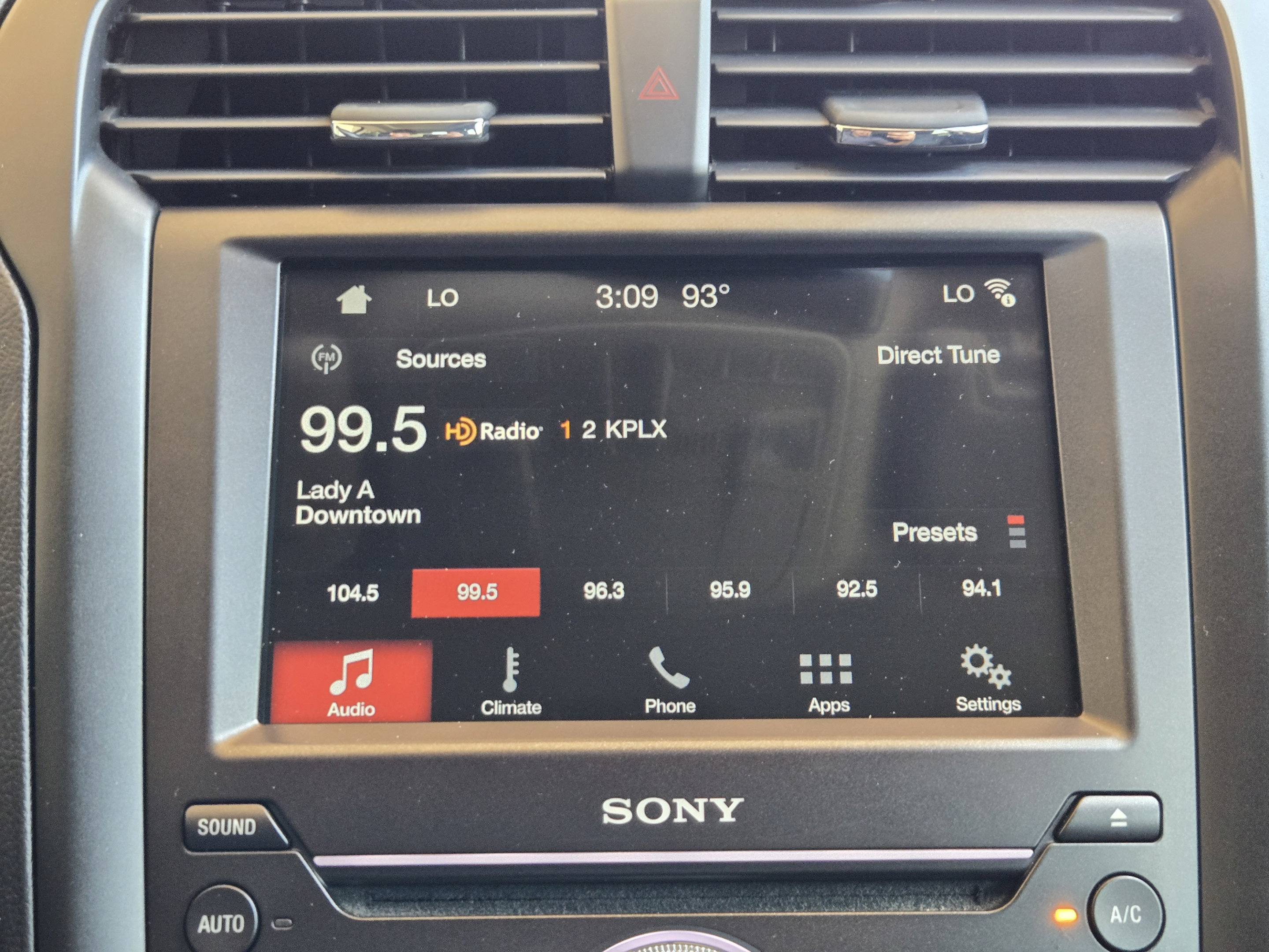 Used 2018 Ford Fusion Titanium AWD/4WD image 14