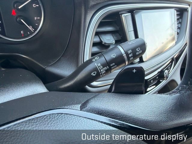 Used 2023 Buick Enclave Avenir AWD/4WD image 37