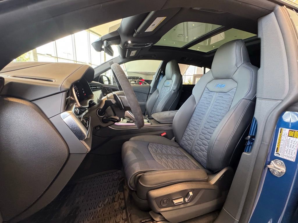 New 2026 Audi RS Q8 performance image 5