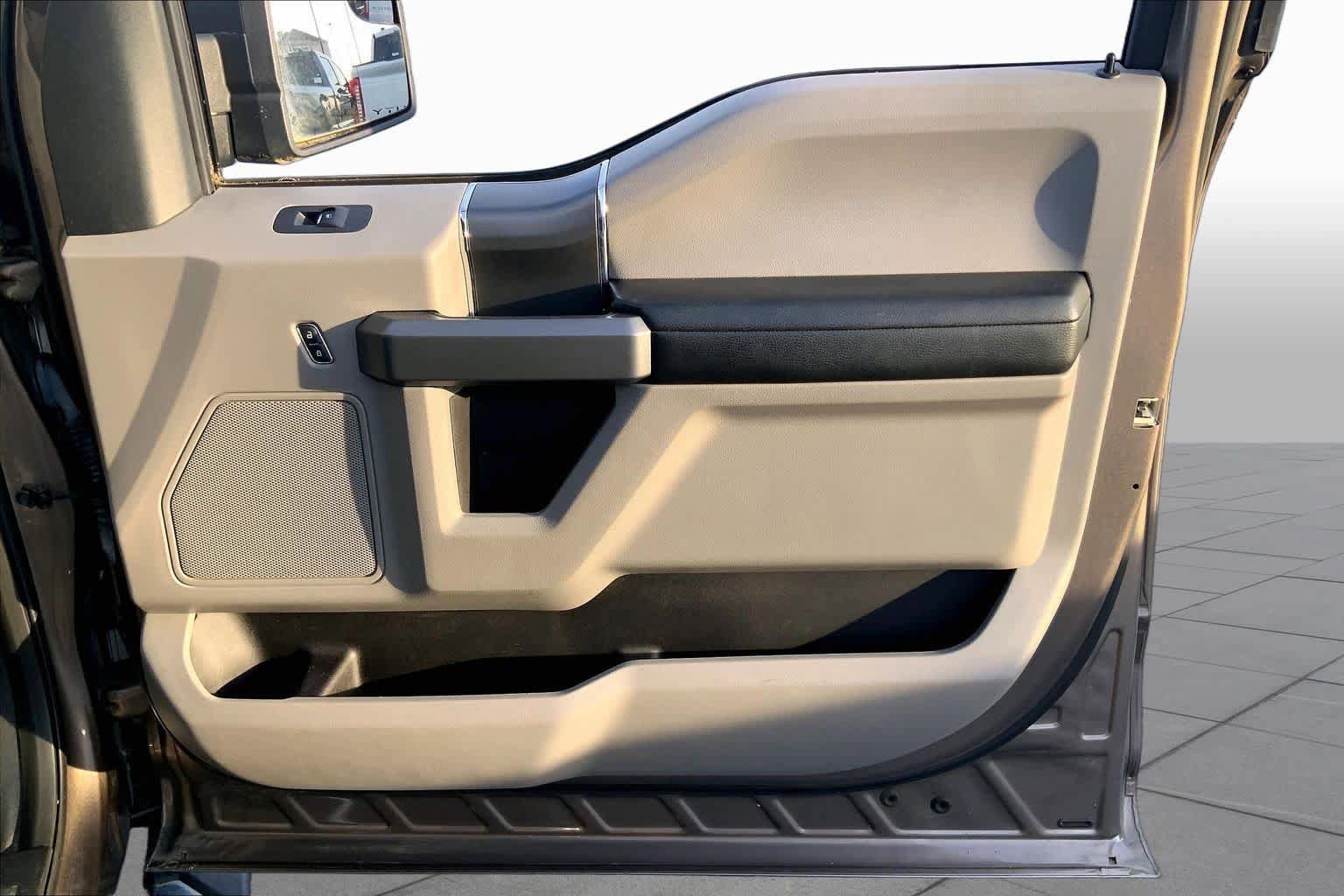 Used 2018 Ford F150 XLT w/ Equipment Group 301A Mid AWD/4WD image 21