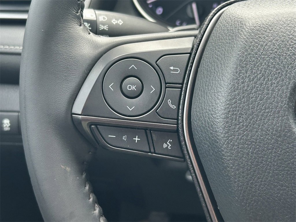 Used 2023 Toyota Camry SE image 32