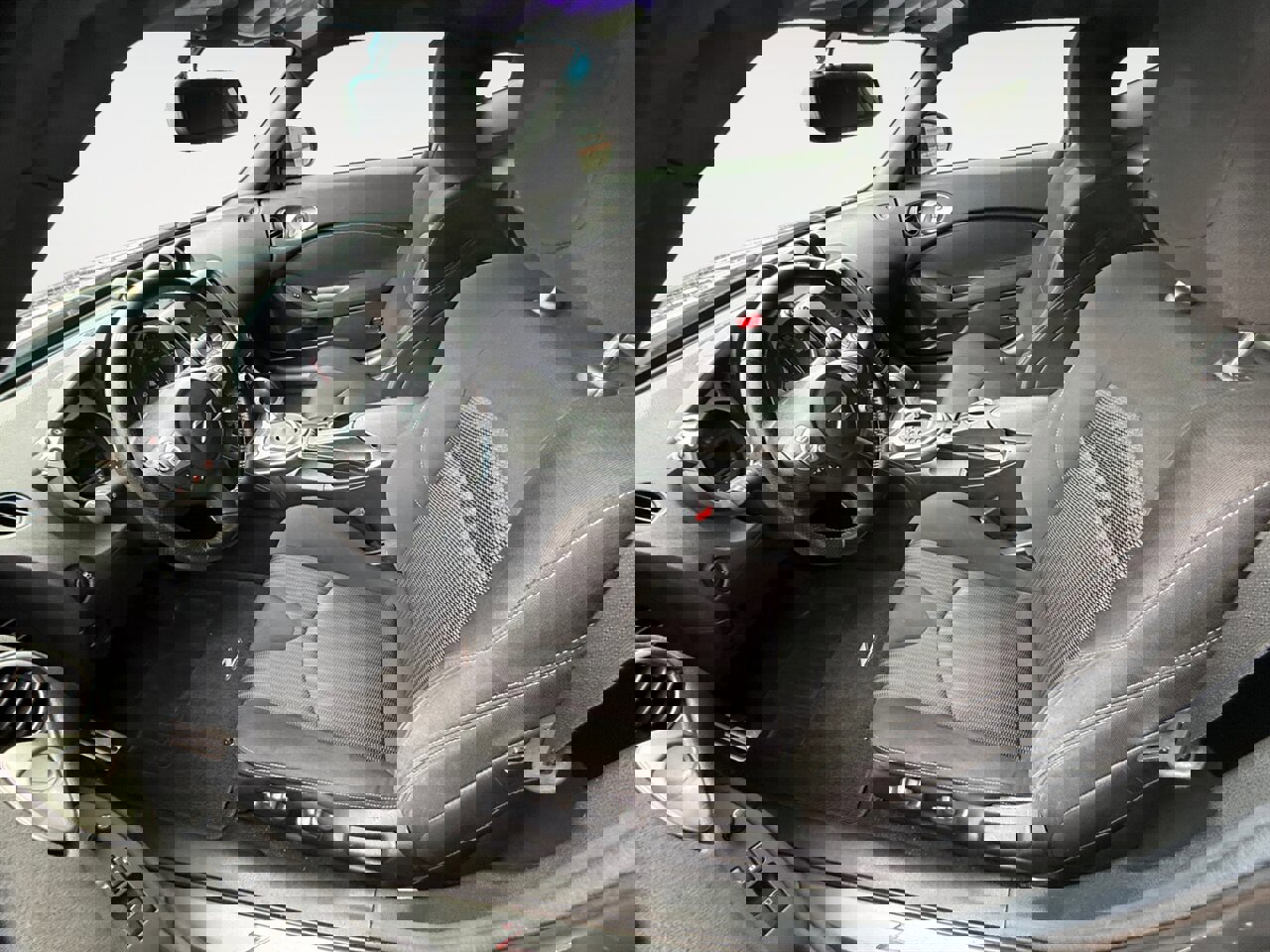 Used 2015 Nissan 370Z w/ Sport Package image 10