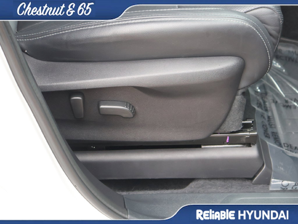 Used 2023 Subaru Ascent Limited AWD/4WD image 10