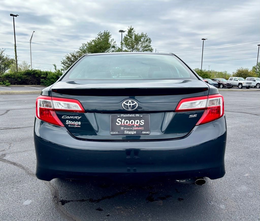 Used 2014 Toyota Camry SE w/ Protection Package FWD image 5