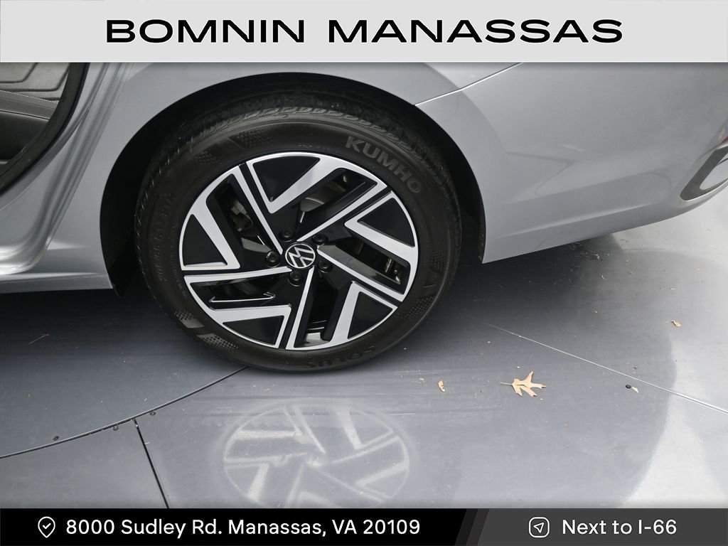 Used 2023 Volkswagen Jetta SEL image 15