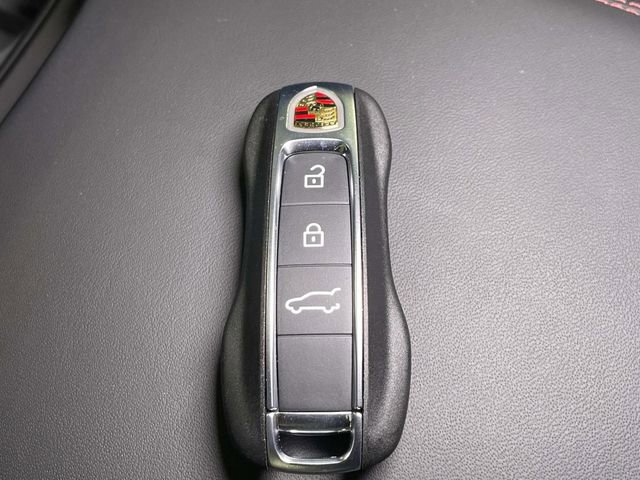 New 2026 Porsche Cayenne GTS image 42