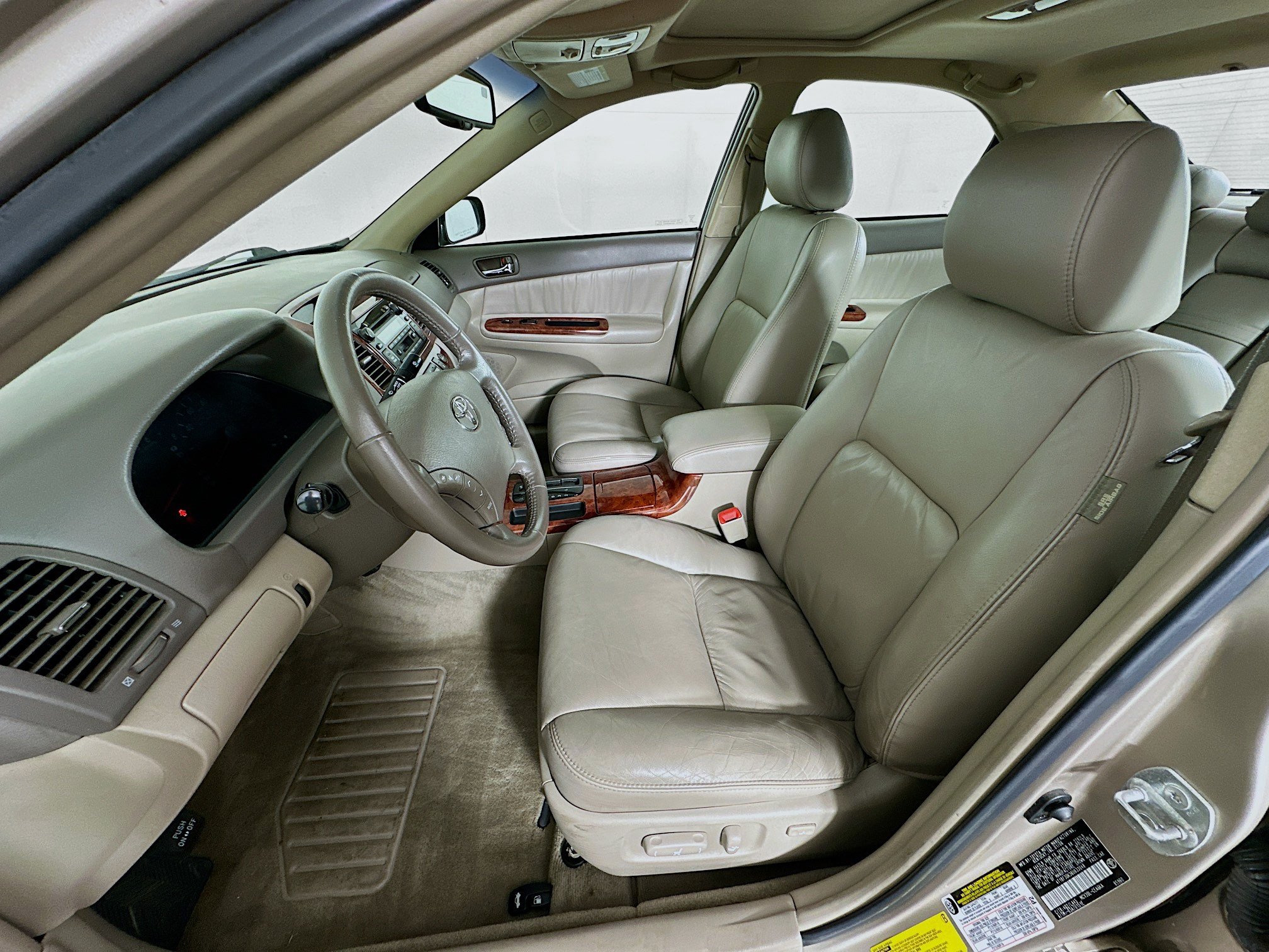 Used 2006 Toyota Camry XLE FWD image 13
