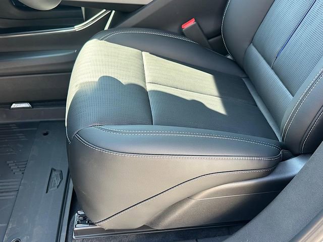 New 2025 Cadillac Lyriq Luxury image 7