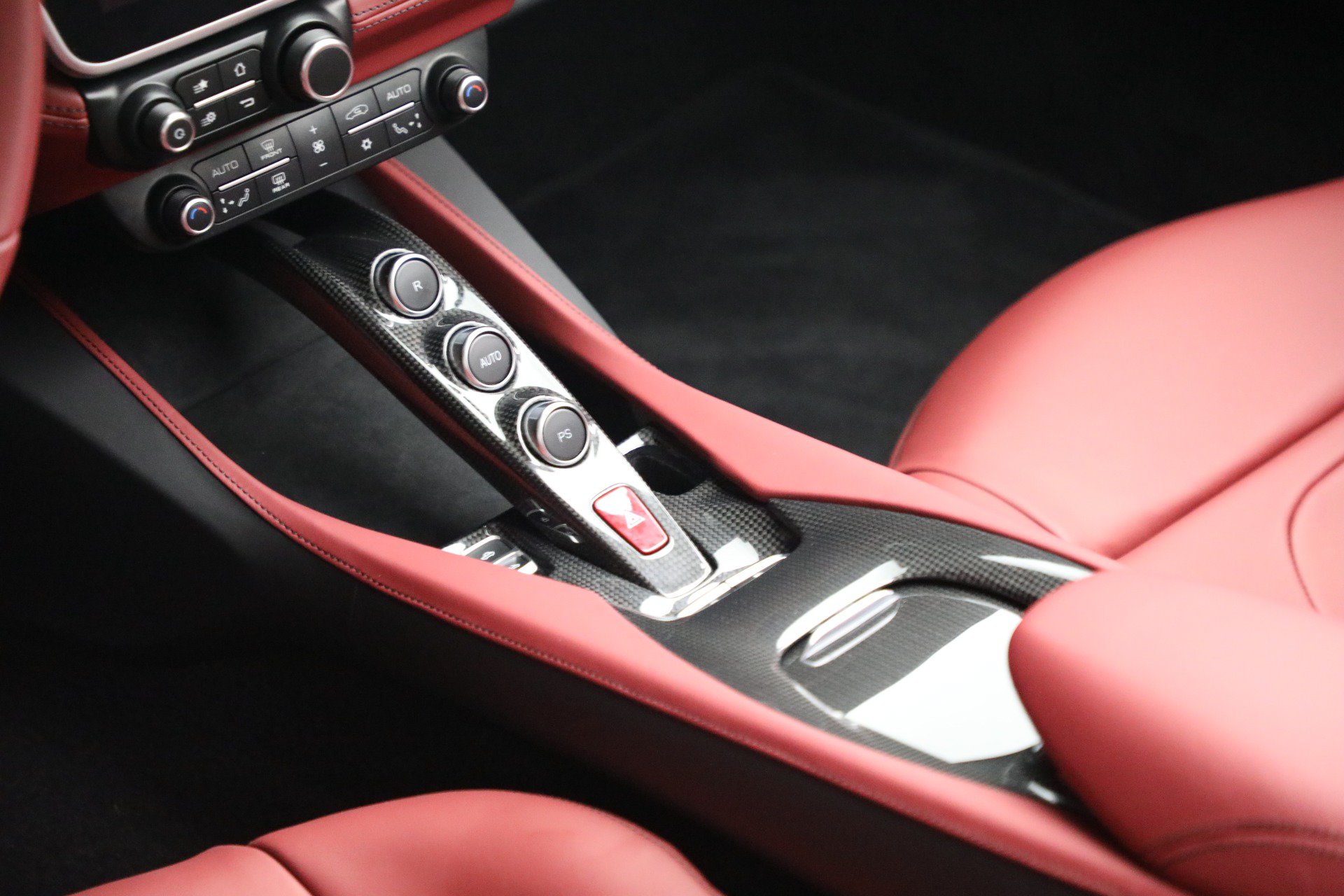 Certified 2023 Ferrari Portofino M RWD image 28