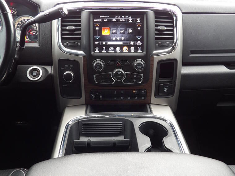 Used 2017 RAM 3500 Laramie w/ Convenience Group image 19