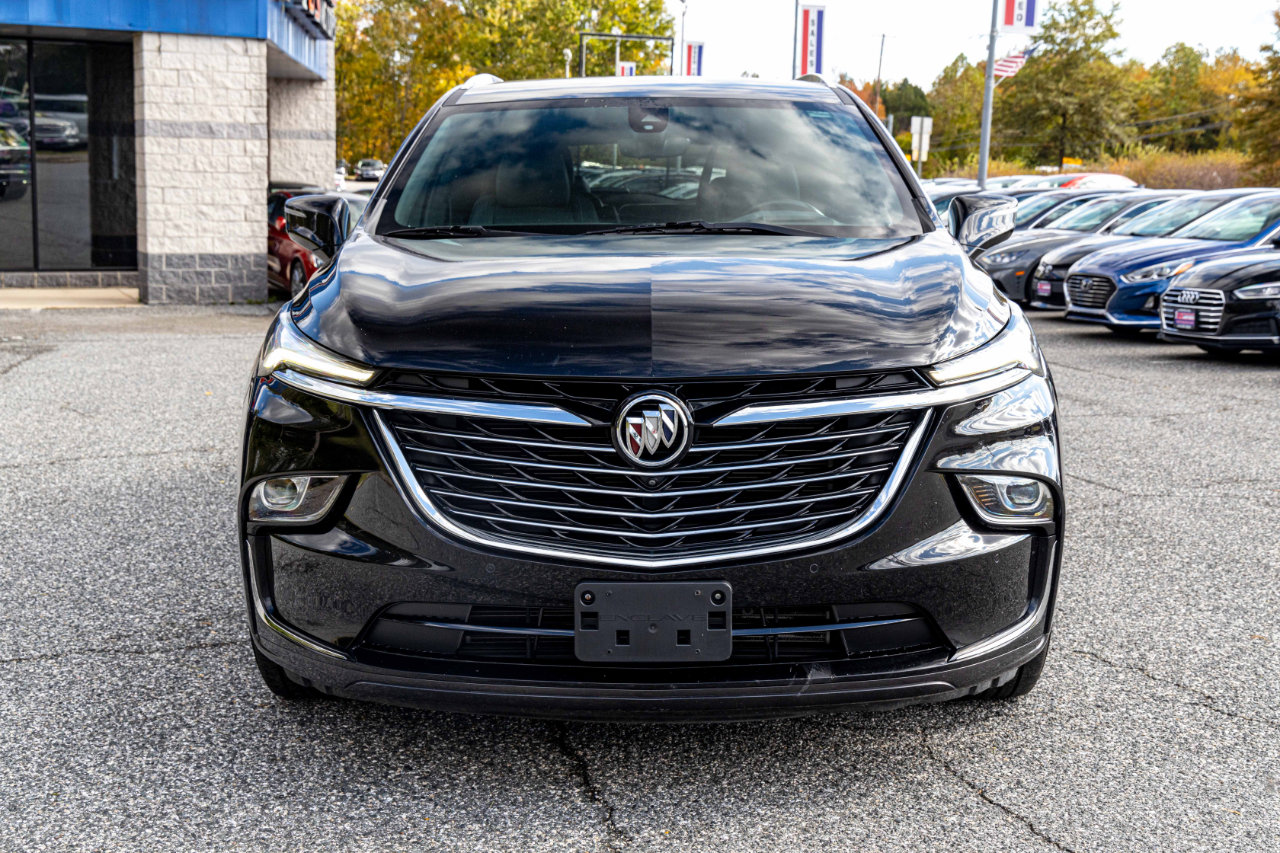 Used 2024 Buick Enclave Premium image 2