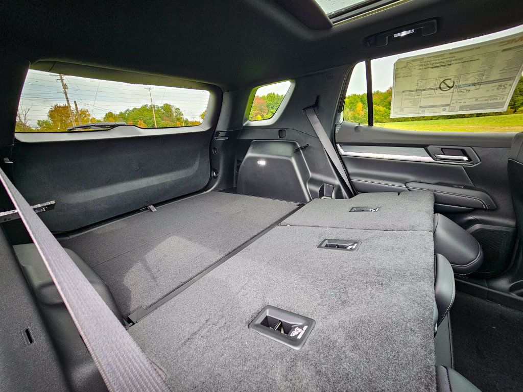 New 2027 GMC Terrain Elevation w/ Elevation Premium Package AWD/4WD image 38