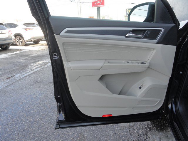 Used 2021 Volkswagen Atlas SEL R-Line image 13
