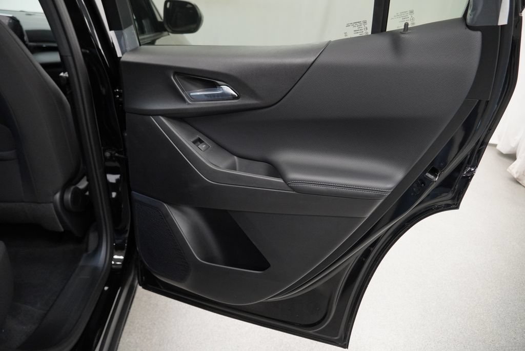 New 2027 Chevrolet Equinox LT FWD image 26