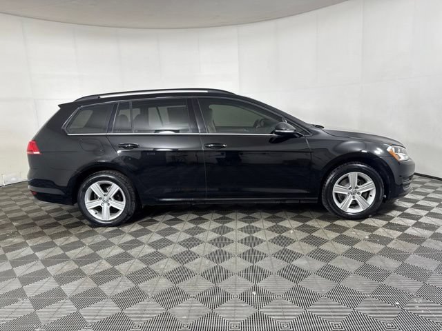 Used 2015 Volkswagen Golf TDI S FWD image 2