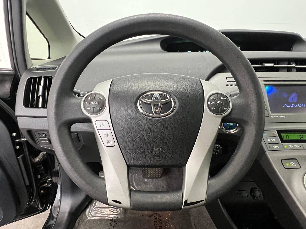 Used 2014 Toyota Prius Three w/ Solar Roof Package FWD image 15