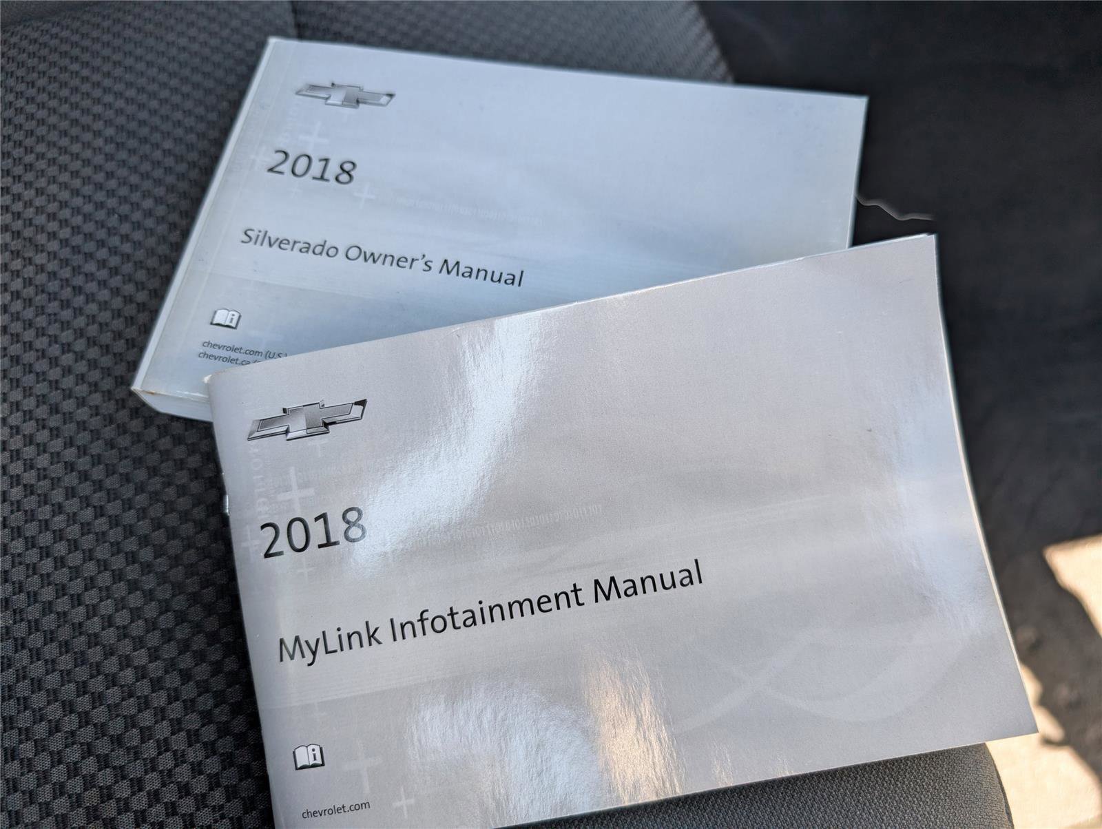 Used 2018 Chevrolet Silverado 1500 LT w/ Texas Edition image 38