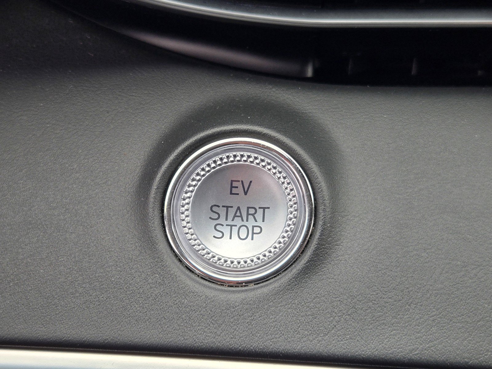 Used 2023 Genesis Electrified GV70 AWD/4WD image 22