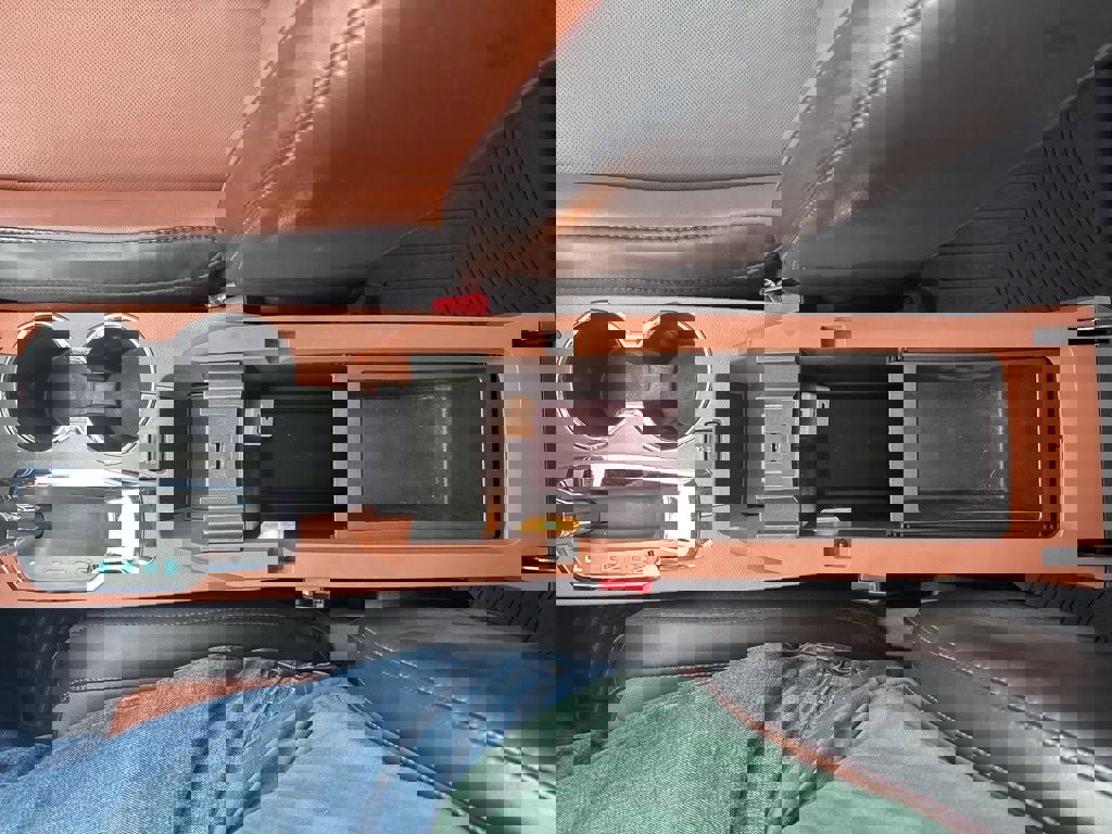 Used 2016 Chevrolet Equinox LTZ w/ Enhanced Convenience Package AWD/4WD image 21