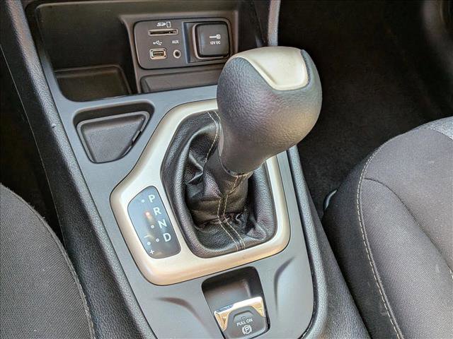 Used 2017 Jeep Cherokee Sport image 11