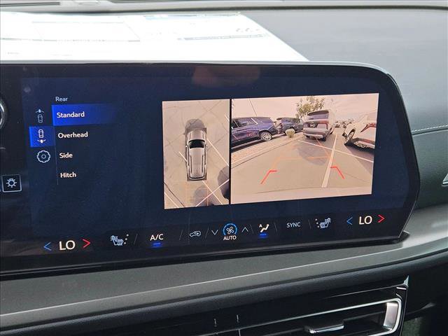 New 2026 Chevrolet Traverse LT w/ Driver Confidence Package image 13