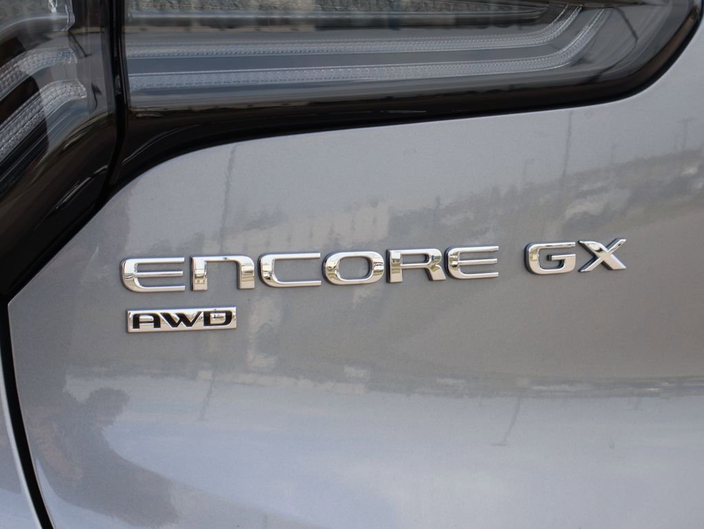 Used 2025 Buick Encore GX Avenir w/ Avenir Convenience Package image 8