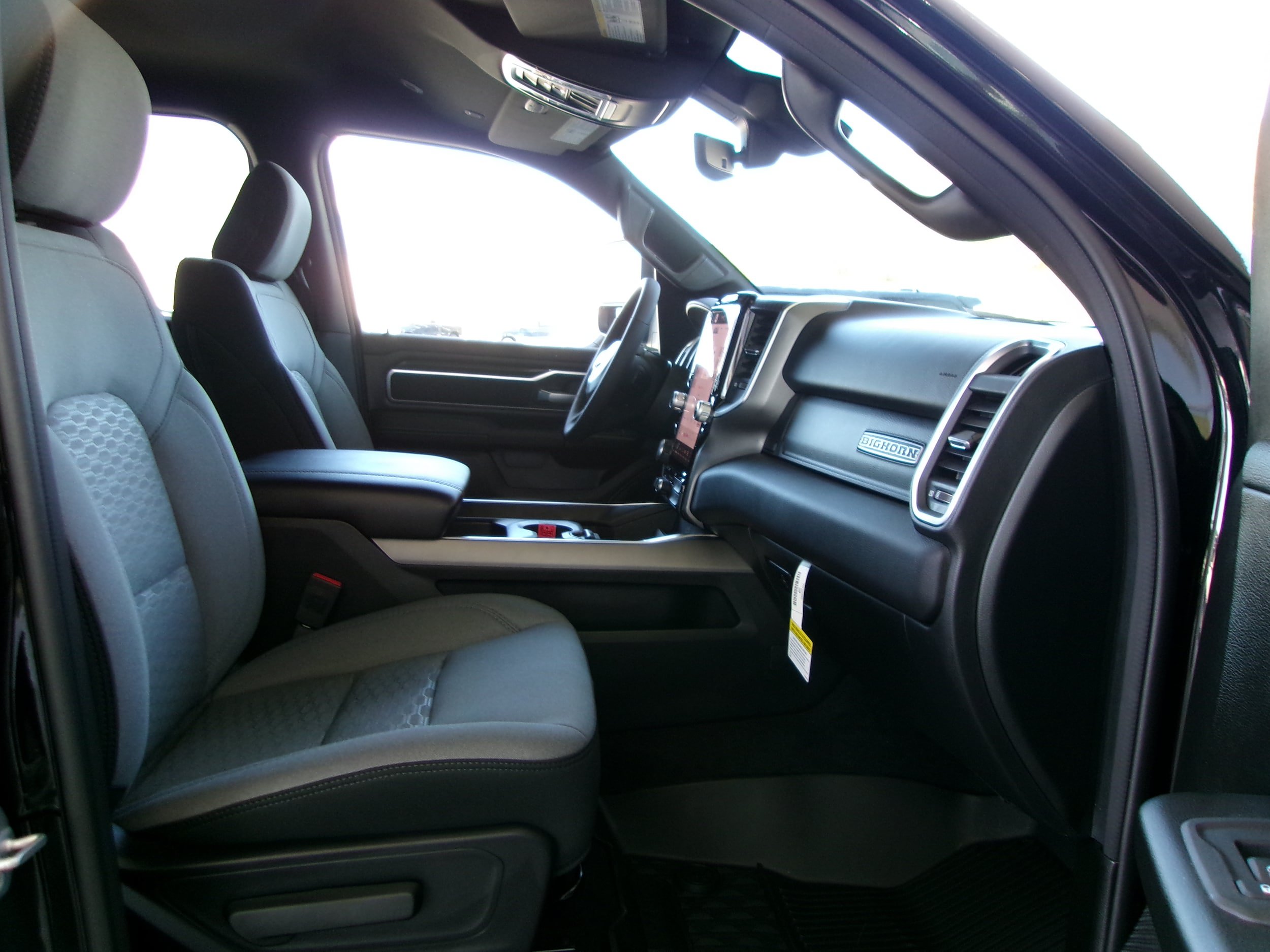 New 2025 RAM 1500 Big Horn AWD/4WD image 18