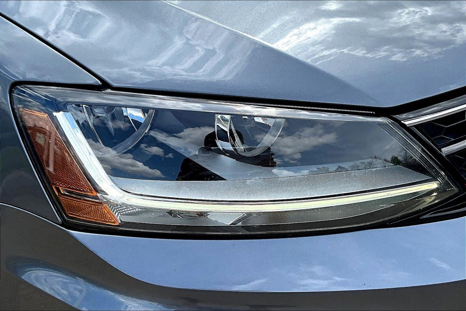 Used 2017 Volkswagen Jetta GLI image 34