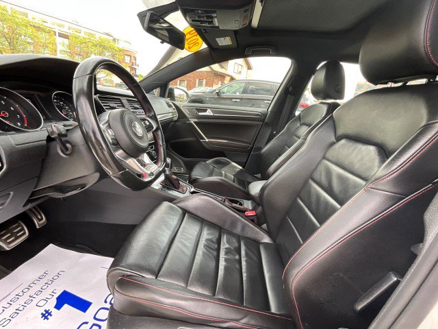 Used 2019 Volkswagen GTI SE FWD image 25