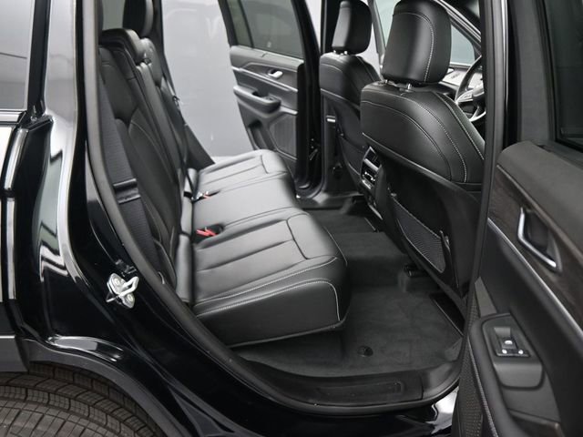 New 2025 Jeep Grand Cherokee Limited w/ Luxury Tech Group II image 40