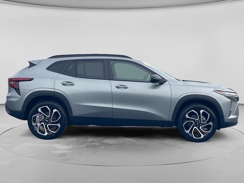 New 2026 Chevrolet Trax RS w/ Driver Confidence Package FWD image 8