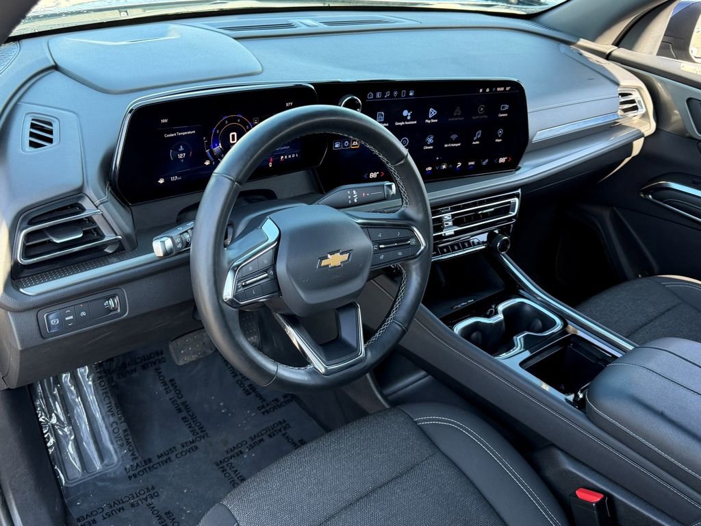 Used 2024 Chevrolet Traverse LT image 21