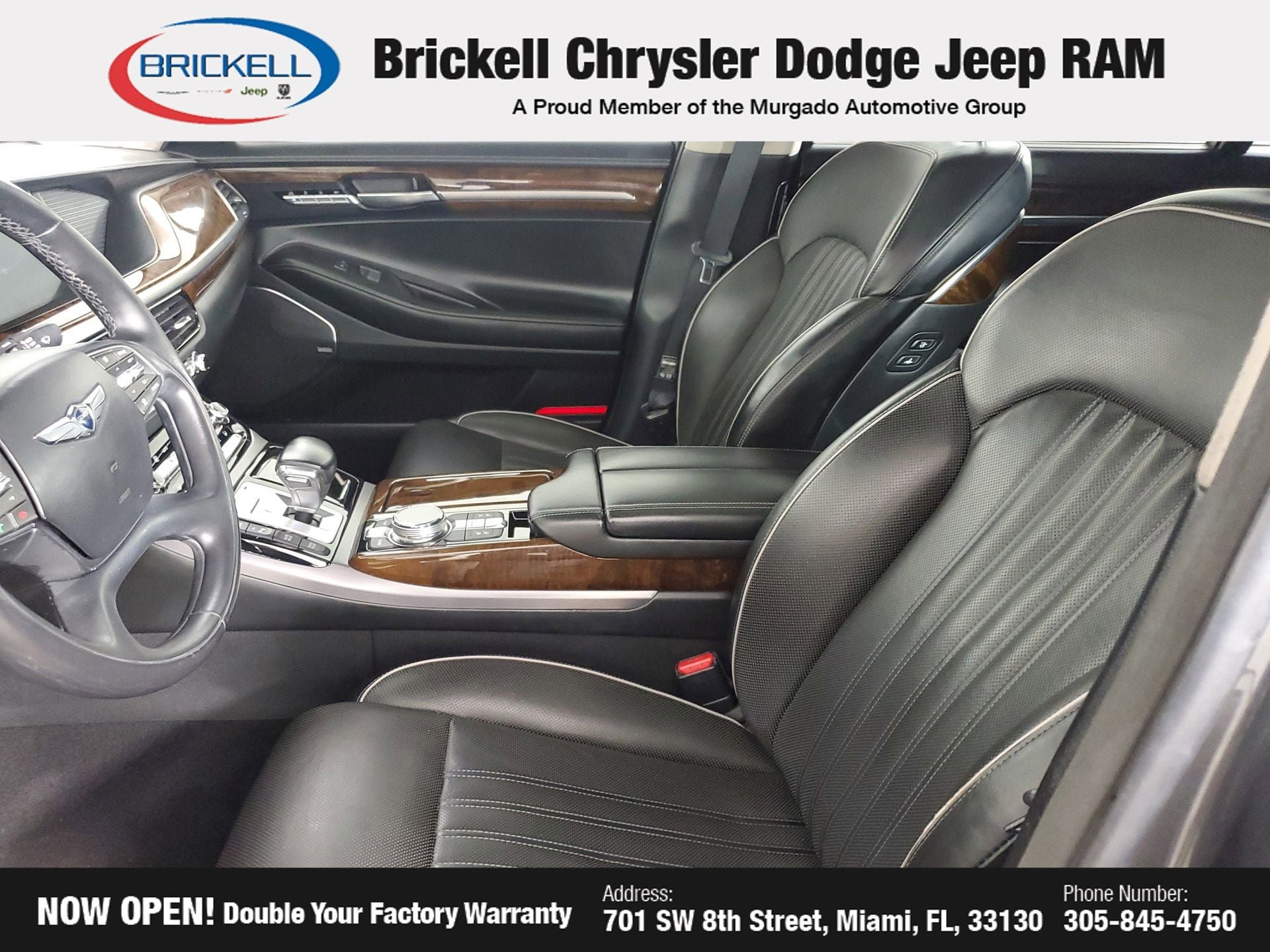 Used 2017 Genesis G90 3.3T Premium RWD image 28