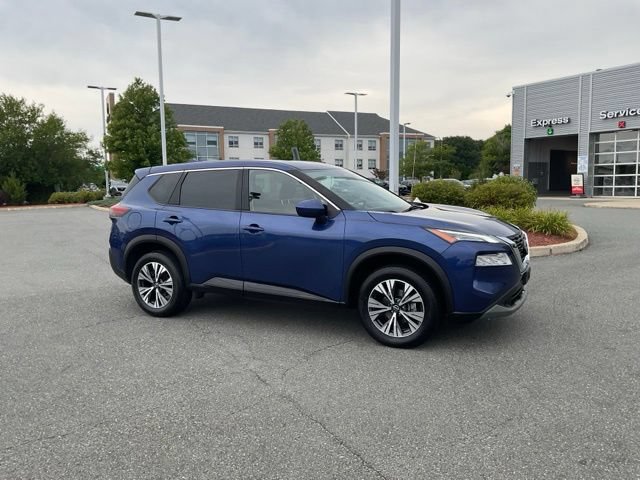 Used 2023 Nissan Rogue SV AWD/4WD image 1