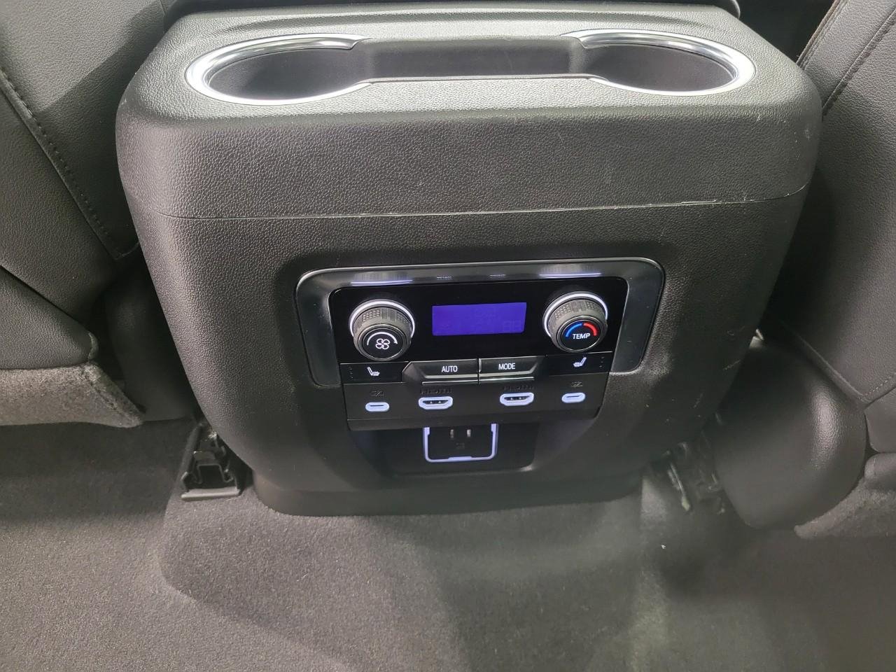 Used 2024 Chevrolet Tahoe High Country image 27