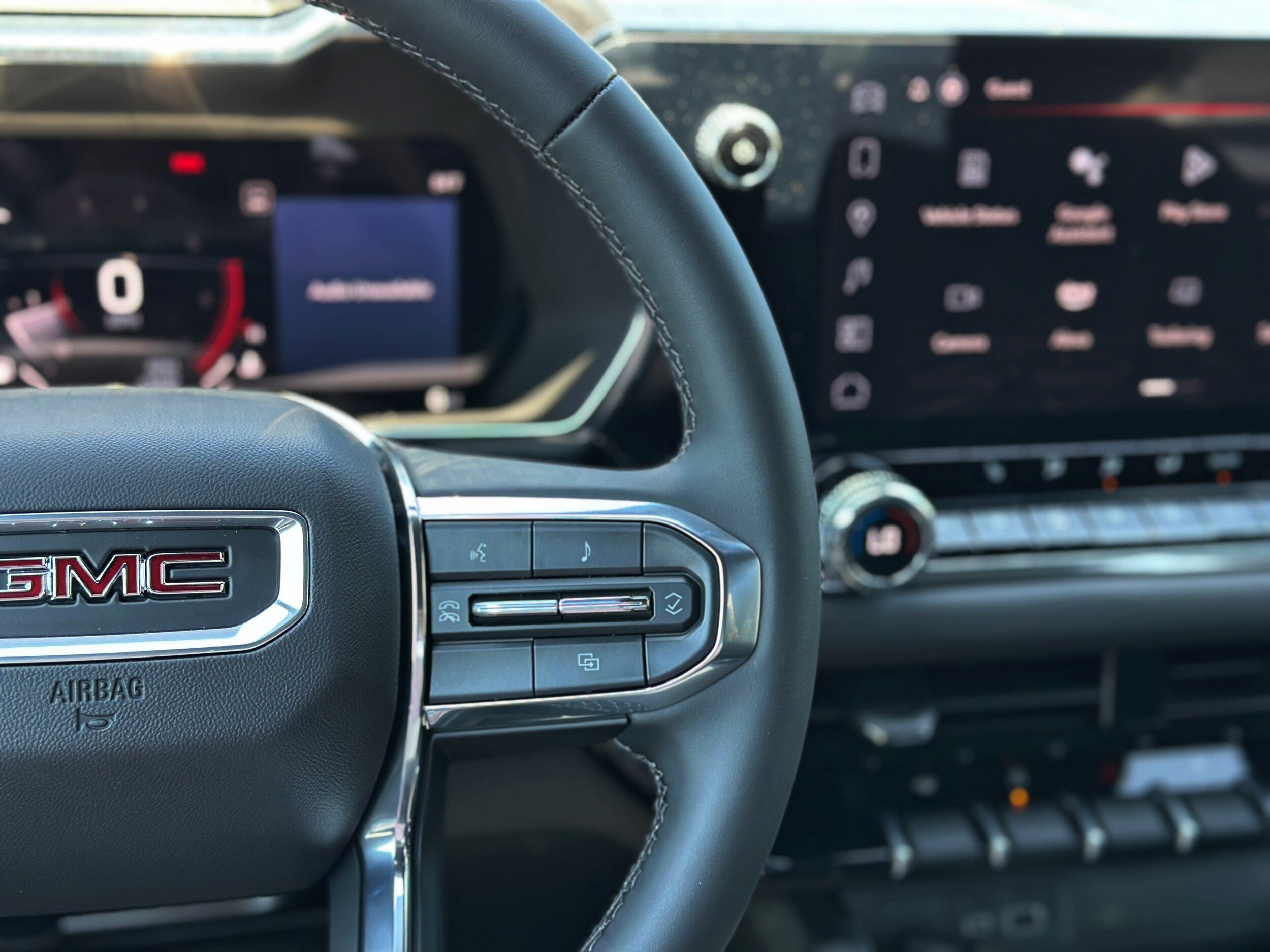 Used 2025 GMC Canyon Elevation w/ Convenience Package RWD image 12