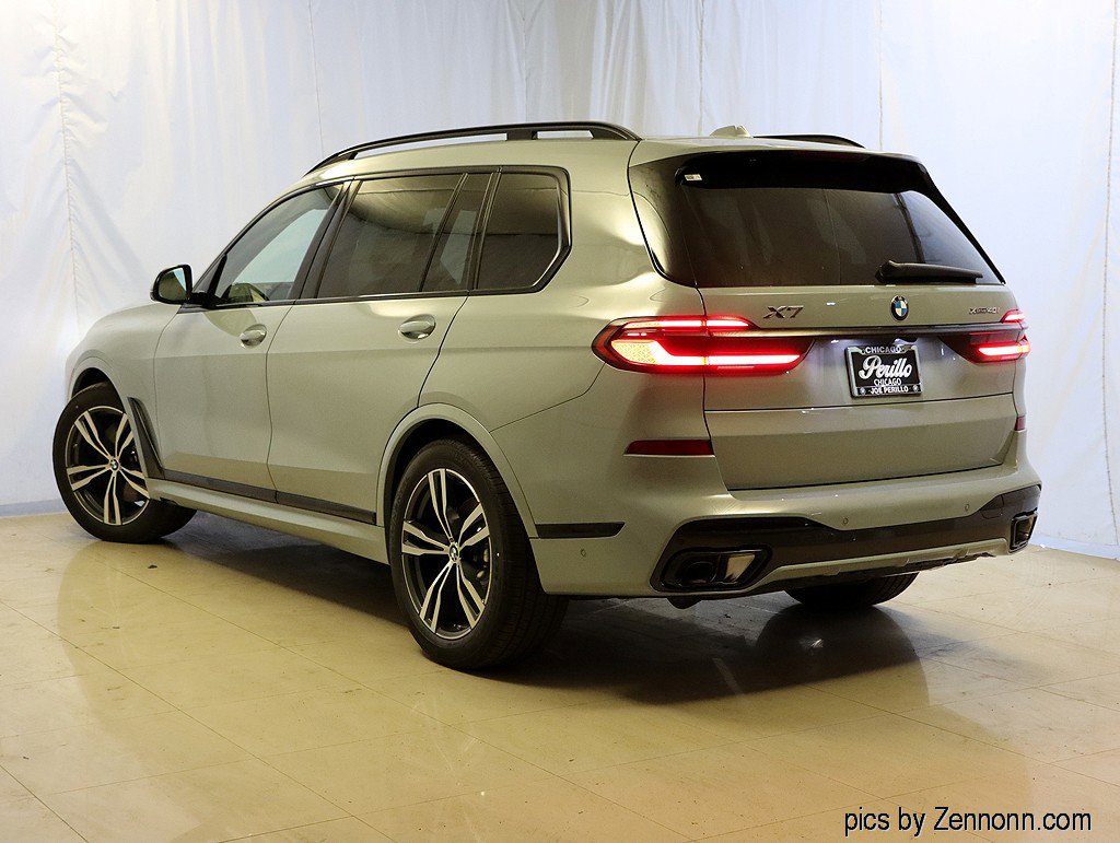 Used 2026 BMW X7 xDrive40i w/ Executive Package image 9